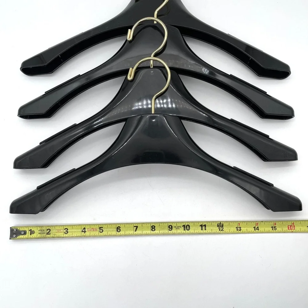 Neiman Marcus Coat Hangers Acrylic Unisex OS Black Good Bundle Set of 4 Gold